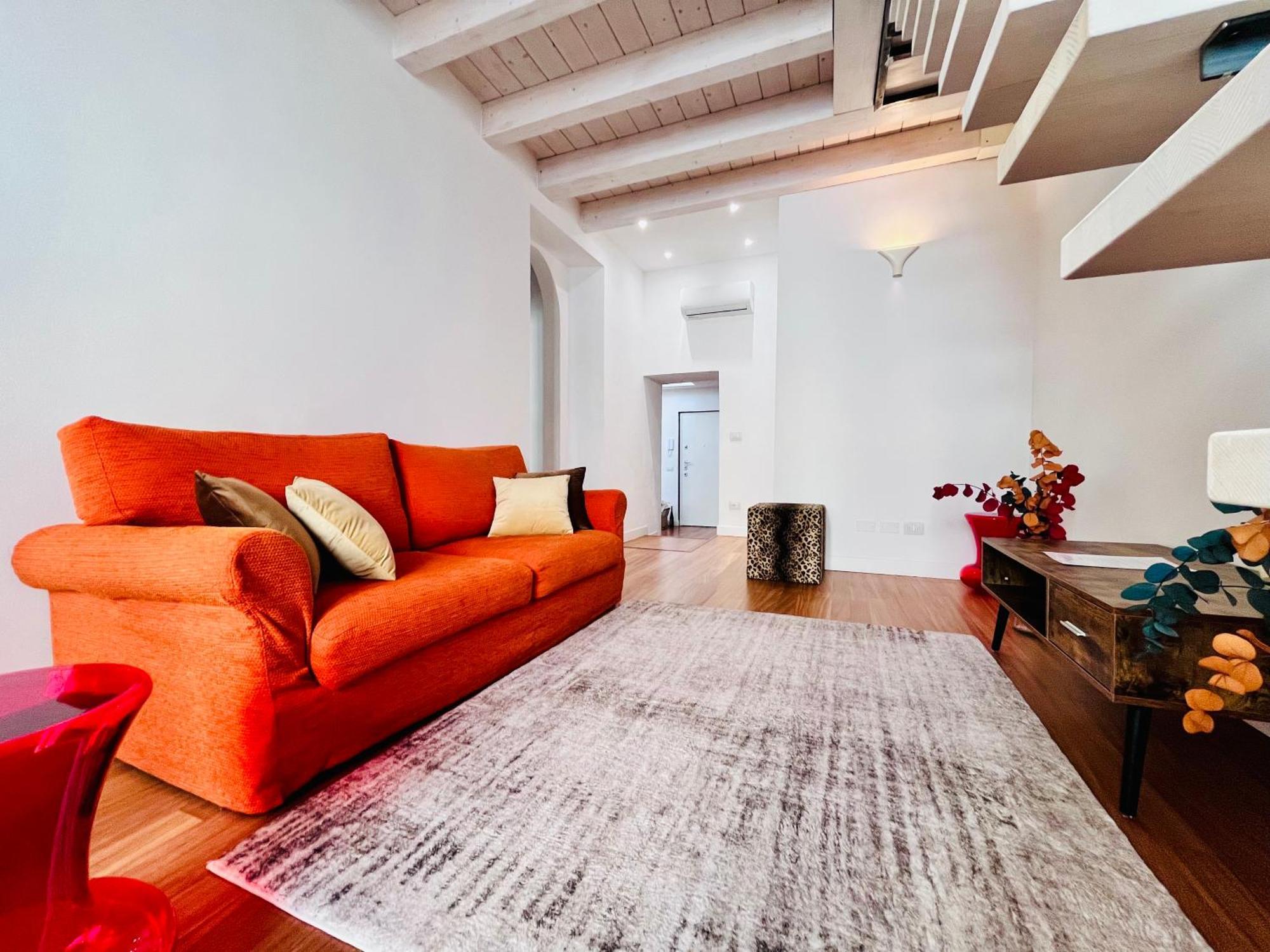 Riverside Loft Navigli - Spacious Two-Bedroom Apartment Milano Ngoại thất bức ảnh
