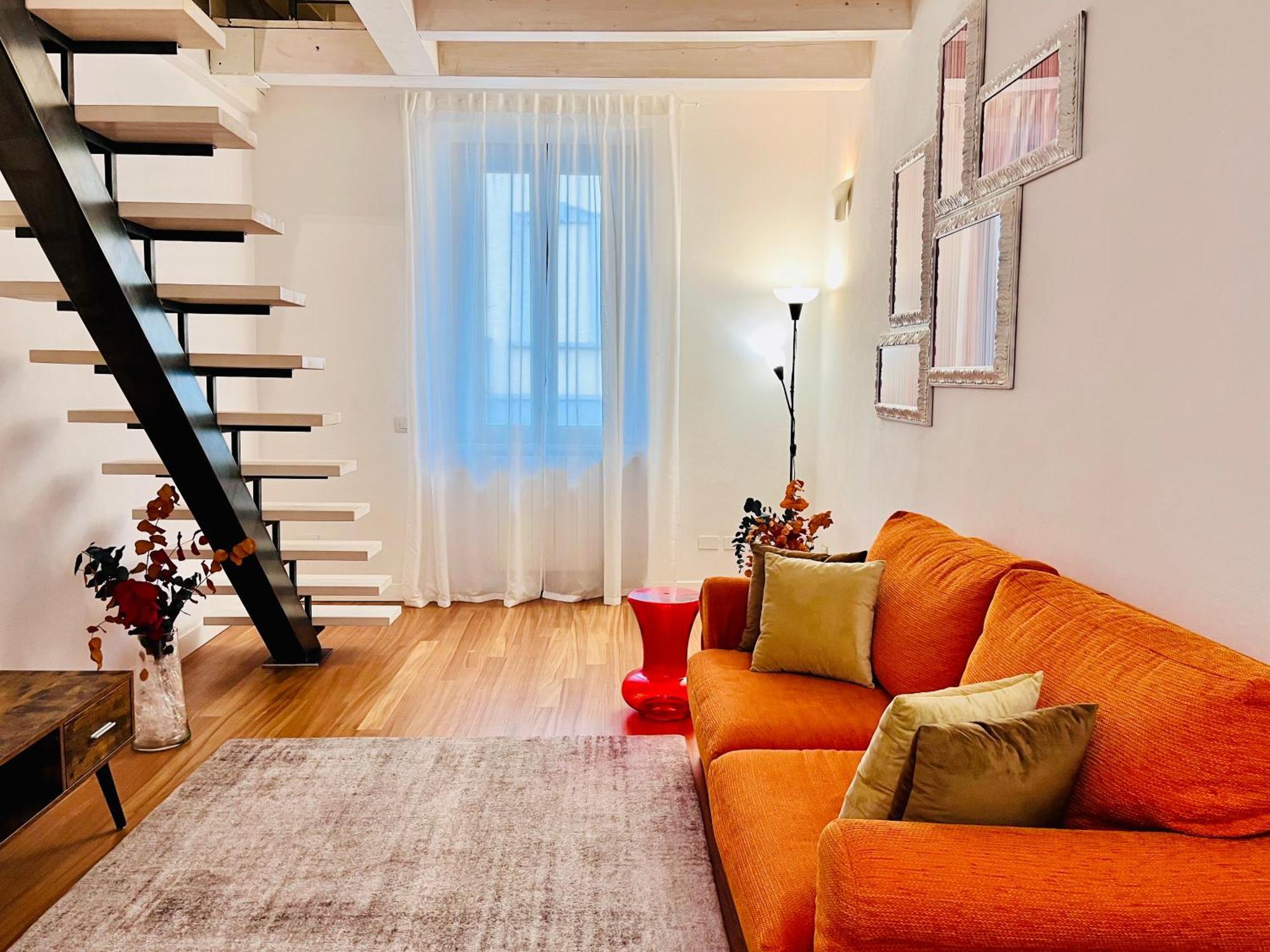 Riverside Loft Navigli - Spacious Two-Bedroom Apartment Milano Ngoại thất bức ảnh