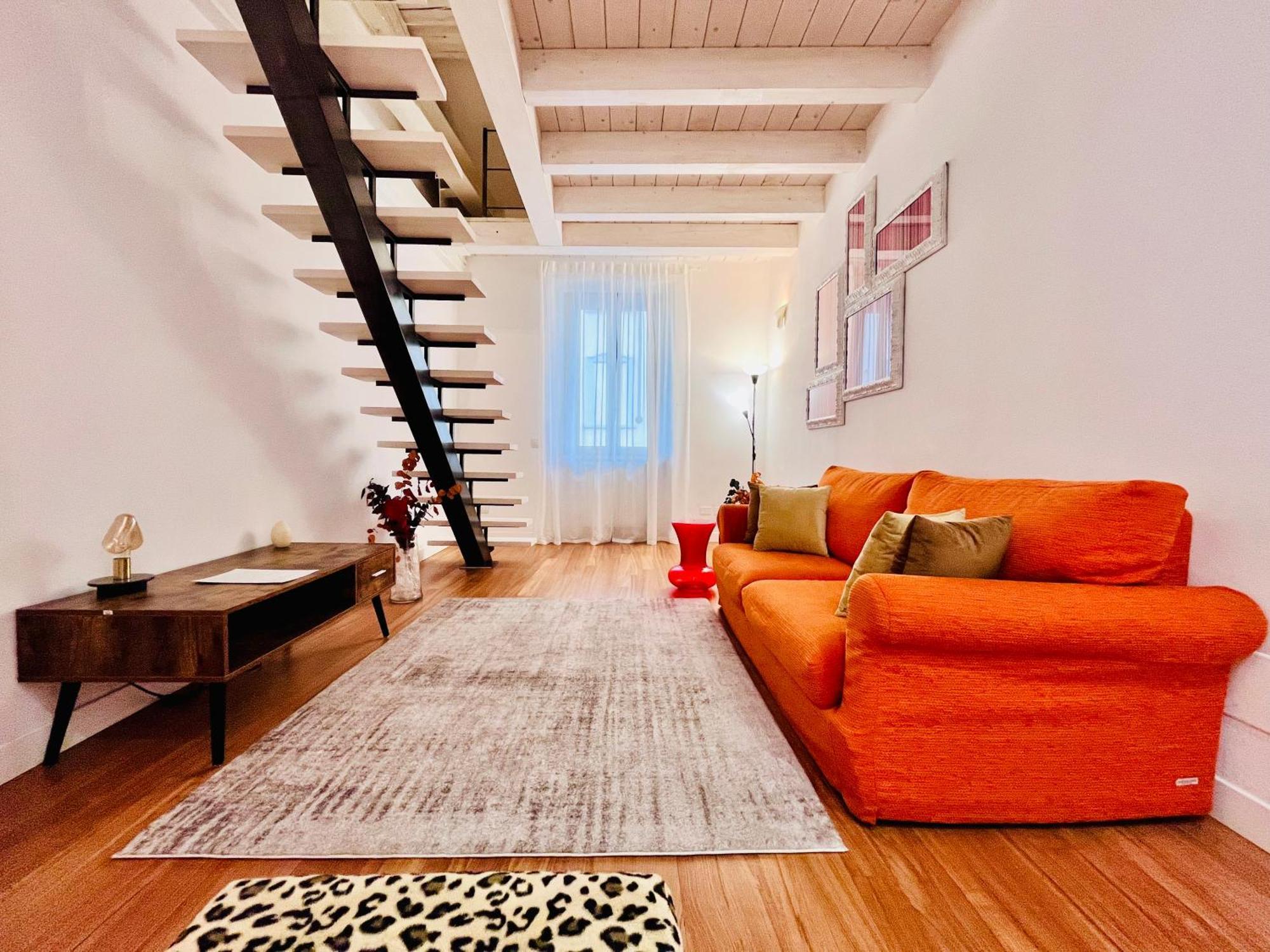 Riverside Loft Navigli - Spacious Two-Bedroom Apartment Milano Ngoại thất bức ảnh