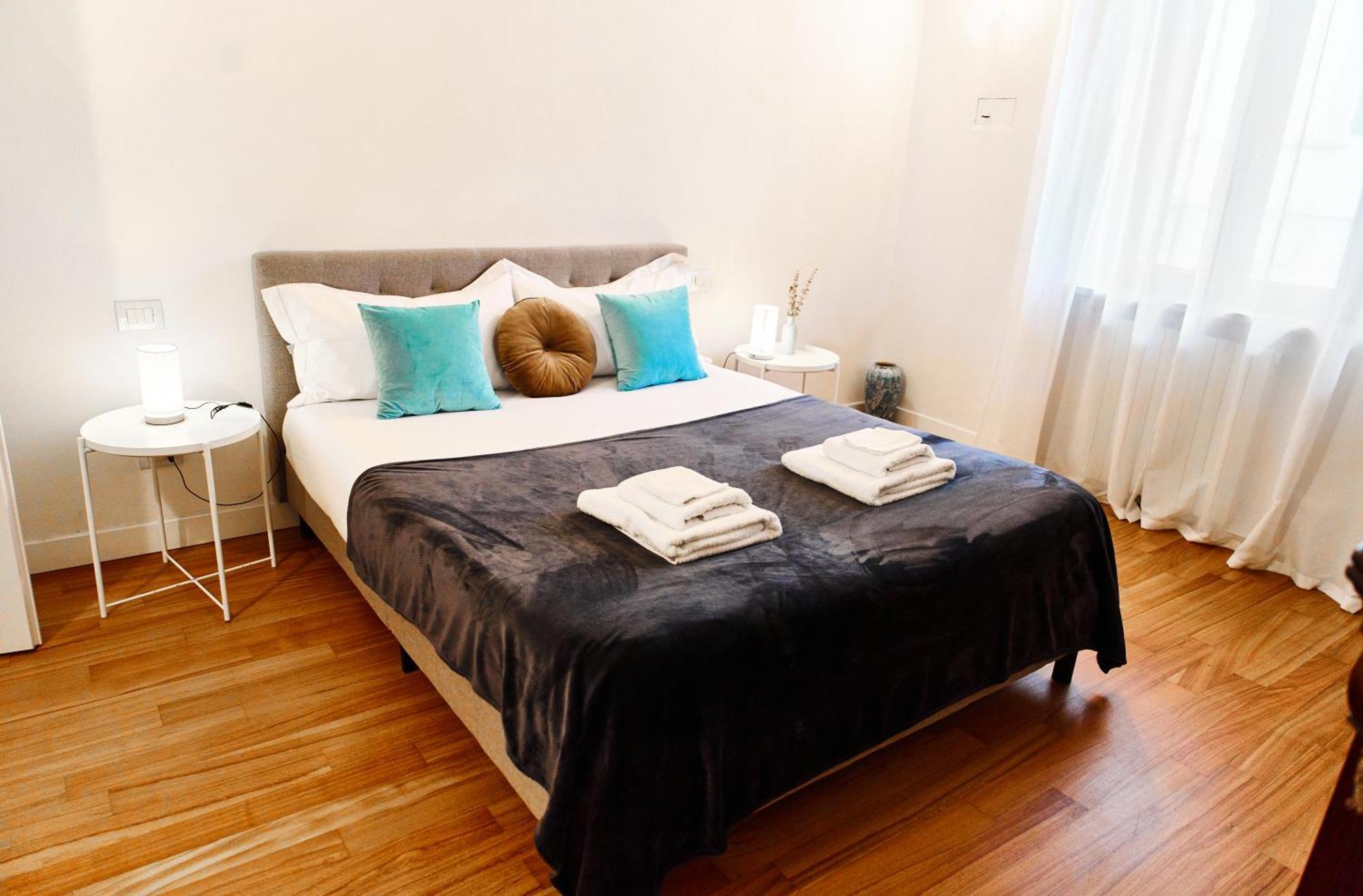 Riverside Loft Navigli - Spacious Two-Bedroom Apartment Milano Ngoại thất bức ảnh