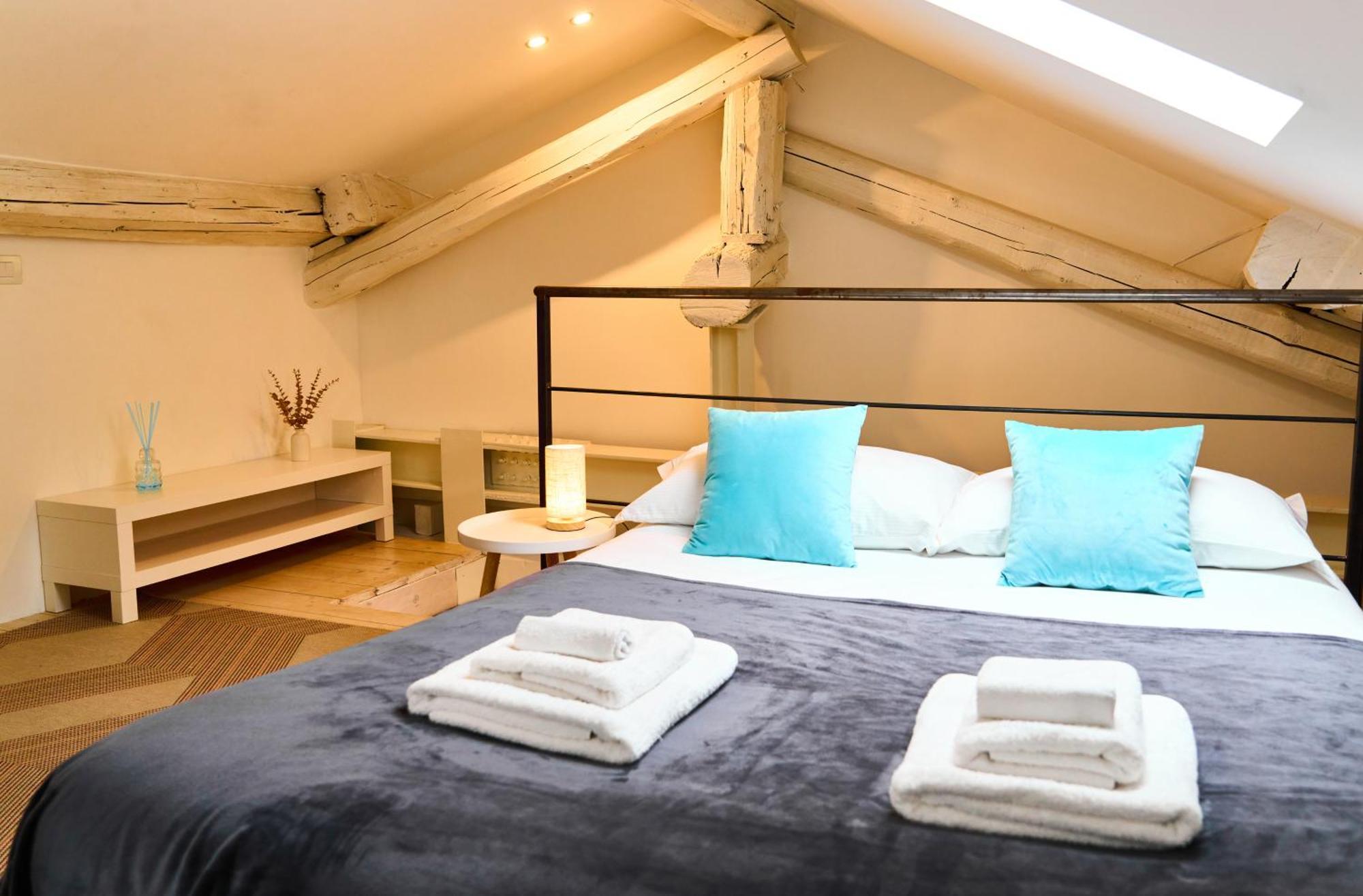 Riverside Loft Navigli - Spacious Two-Bedroom Apartment Milano Ngoại thất bức ảnh