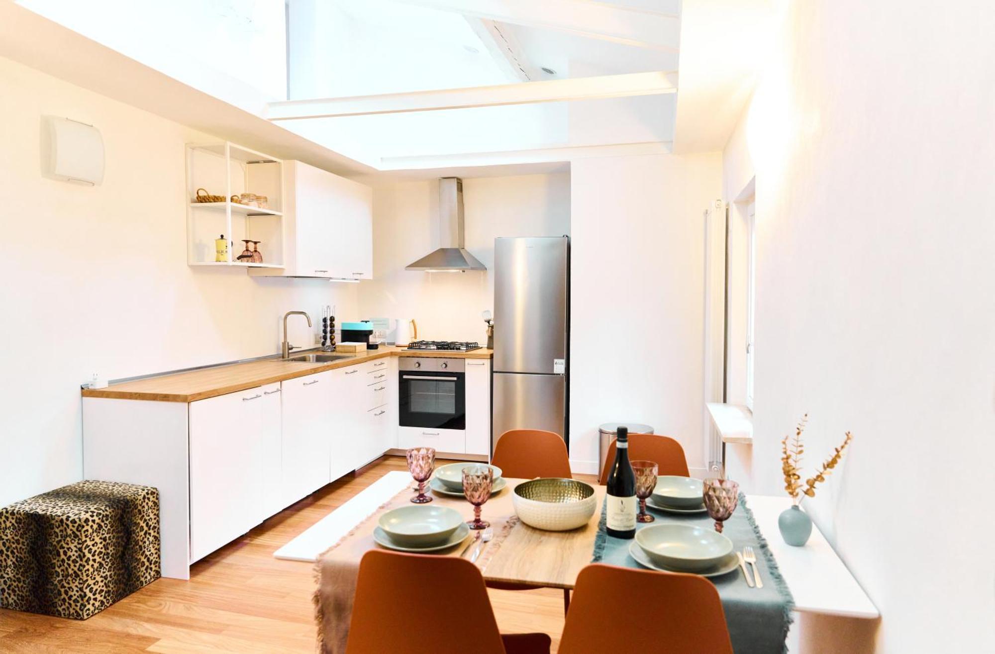Riverside Loft Navigli - Spacious Two-Bedroom Apartment Milano Ngoại thất bức ảnh